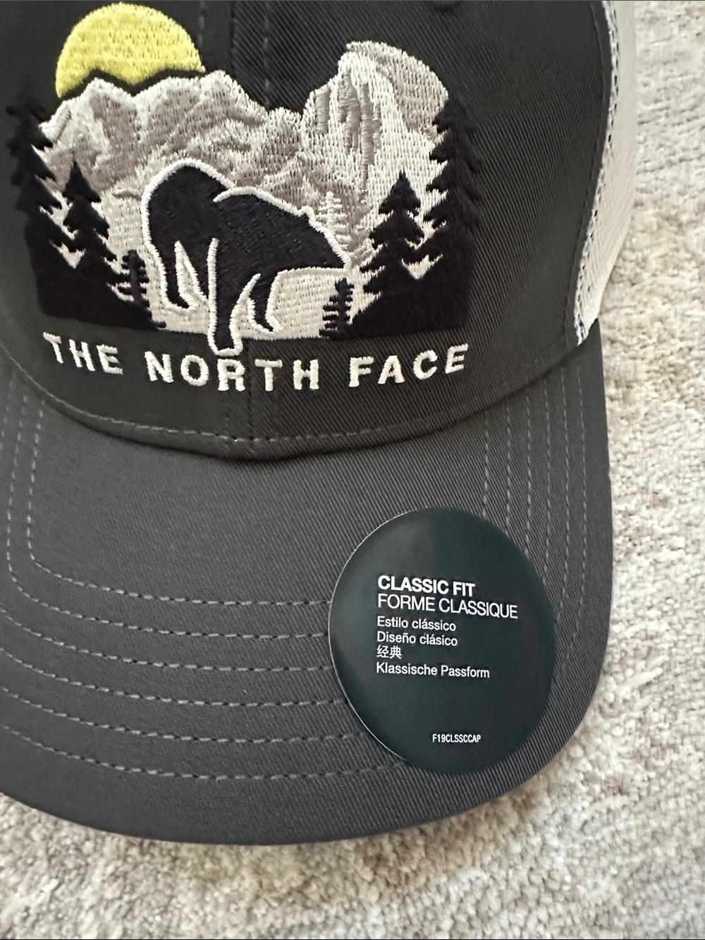 The North Face Mudder Trucker Hat White/Asphalt. Bear/Sun/Mountain. NWT’s